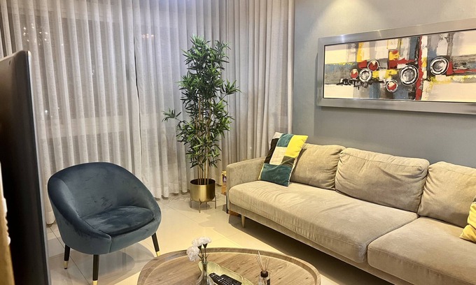Downtown Santo Domingo Apartamento | One Bedroom Luxury and centric apartment , pool , gym