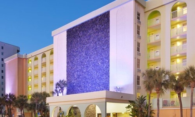 Daytona Beach Shores Complejo | One Bedroom Ocean Front Luxury Condo, Daytona Beach (1880355)
