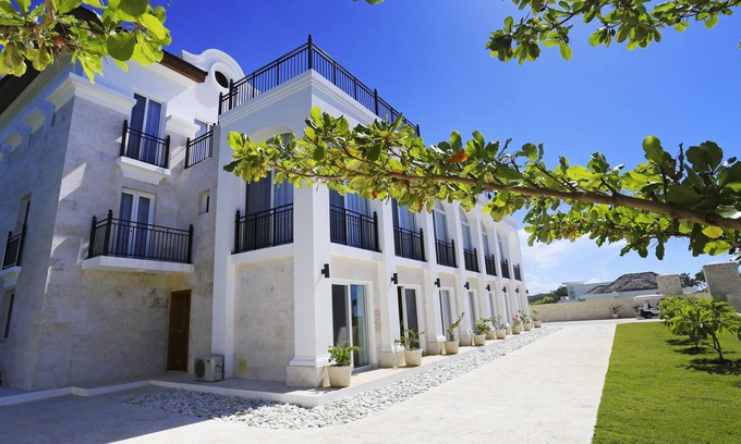 Playa Chiquita Apartamento | One-bedroom Oceanview Penthouse Apartment