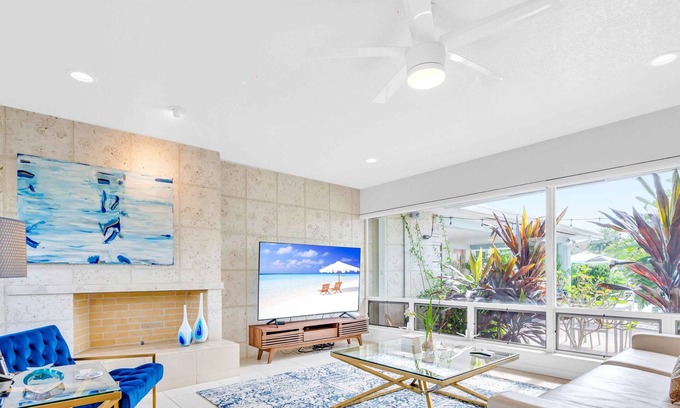 Coral Ridge Condominio | One-bedroom Suite | Heated pool | Dock Access | Quiet Neighborhood | SaltAire Two | RESlDENCES