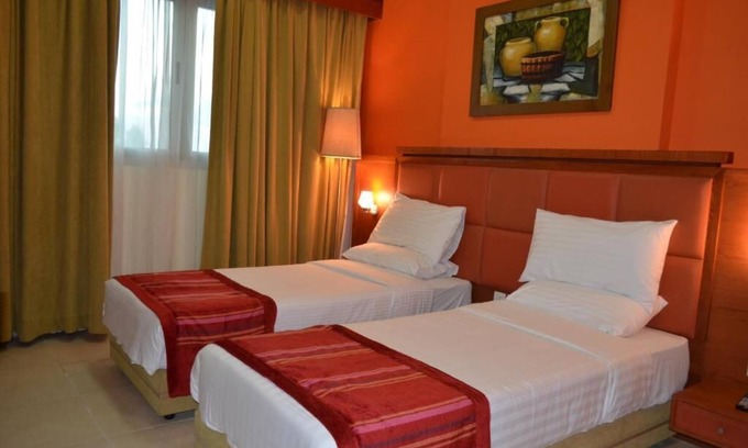 Al Mankhool Casa | One Bedroom Suite Near Manhattan Avenue By Luxury Bookings