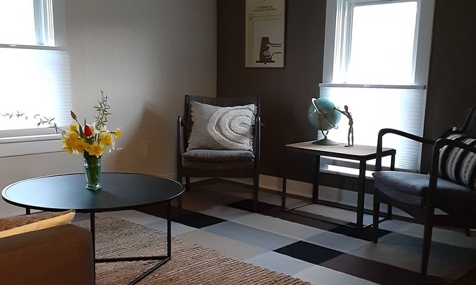 Harvard Apartamento | one bedroom upper apartment