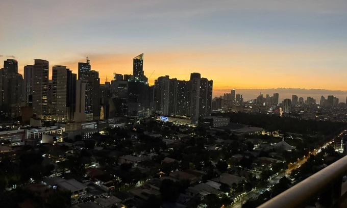Downtown Apartamento | One Bedroom with Balcony City view