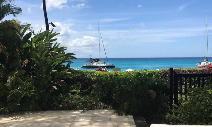 Old Trees Bay Condominio | One Coral Cove-Best Apartamento de dos habitaciones en Barbados.