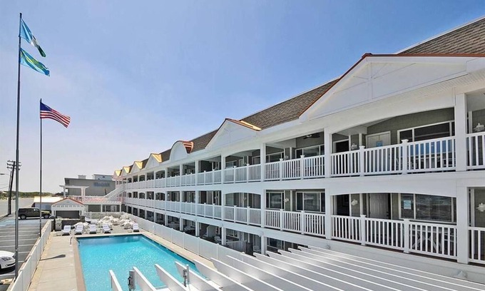 Avalon Condominio | Una de las mejores ubicaciones en el bloque de playa South End de Avalon en Ocean View Condos.