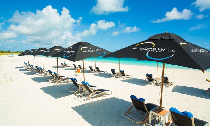 Venetian Road Settlement Hotel | One On Marlin – Adults Only