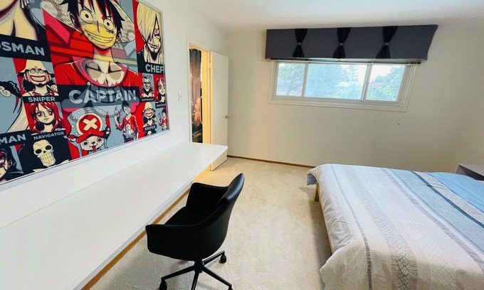 North York Casa | One Piece Toronto Home | Pool + Wi-Fi