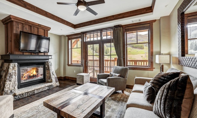Peak 8 Casa | One Ski Hill Place S8421