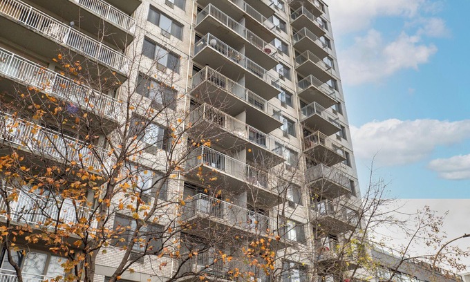 Shaughnessy Village Apartamento | One to Four Bedrooms Apartments in the Heart of Downtown Montreal