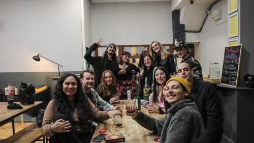 Kennington Hostal | Onefam Waterloo 18-36 years old