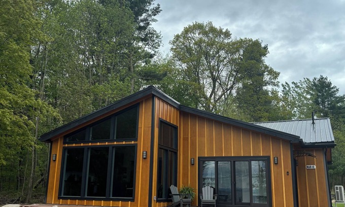 Durhamville Casa | Oneida Lake Jewels, Marie's Place: Stay and Play! 3 miles from Sylvan Beach!