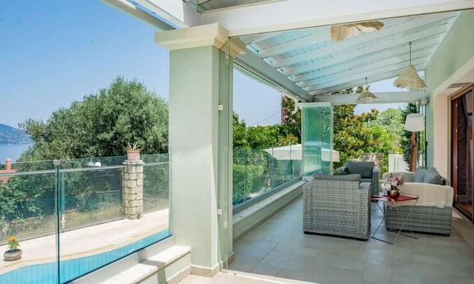 Kato Korakiana Villa | Oneirodromio by White Dream Villas