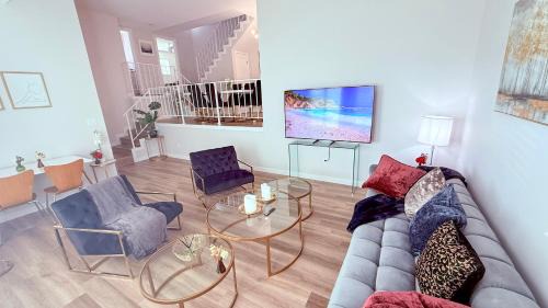 South Redondo Apartamento | Oneluxstay 3BR Home Near the Beach