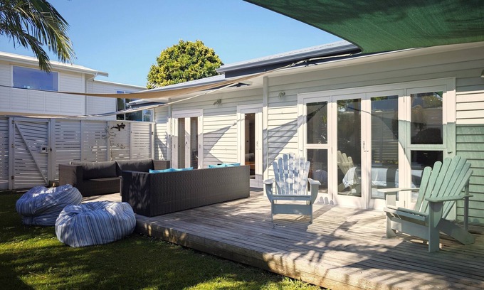 Oneroa Casa | Oneroa Village, 5 mins to Oneroa beach, Restaurants & Shops | Be My Guest