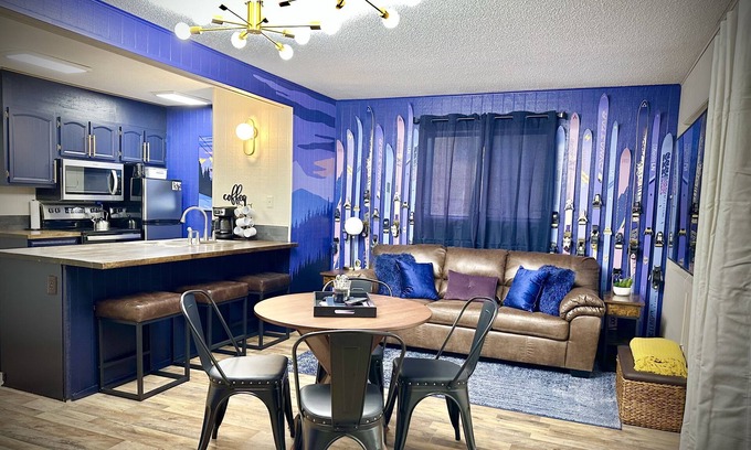 Angel Fire Condominio | Only 2 Blocks from Resort Base! 2b-2ba-Fully Remodeled ⭐️