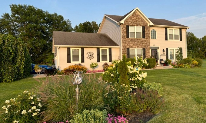 Stockwell Casa | Only 3.3 miles from Ironman Raceway!