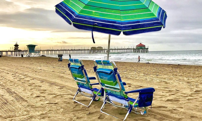 Huntington Beach Condominio | Only Beach Front Condo Complex directly in the Sand - Walk to Pier, Eat, Fun !!
