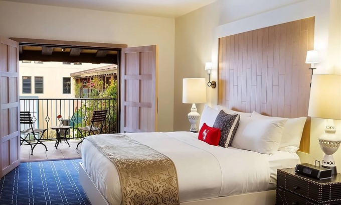 San Jose Hotel | Only Minutes to Thomas Barrett Park! Family-friendly Unit! w/ Parking & Pool!