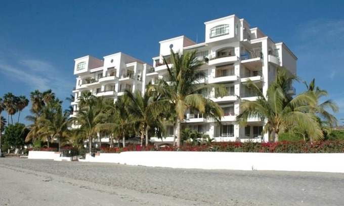 La Paz Condominio | Sólo los verdaderos FRENTE AL VERDADERO Condo en La Paz! Ver extinción completo, 2 piscinas, bar de la piscina