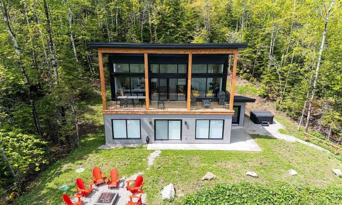 Les Eboulements Chalet De Esquí | Onyx 150 - Scenic Rivew Views & Spa