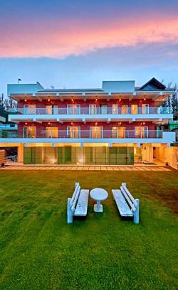 West Mere Complejo | Ooty Blossom Retreat by VOYE HOMES