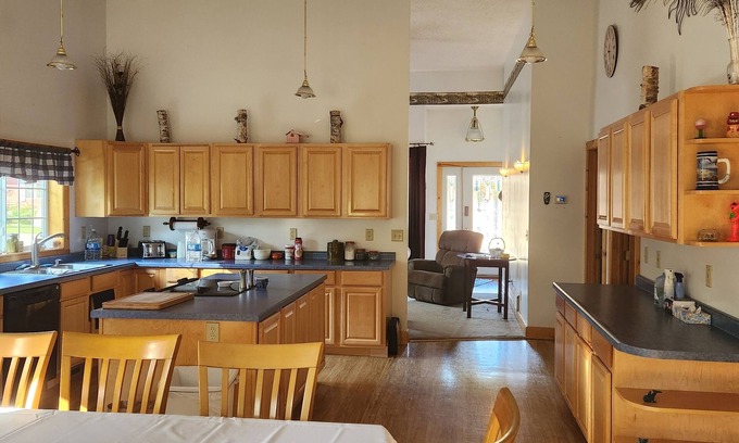 Whipholt Casa | OPEN Dates on Leech Lake home; NEW property offering, All dates open Book Now