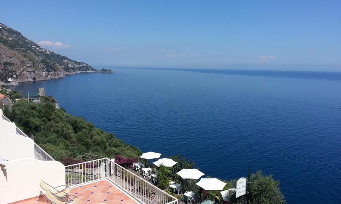 Praiano Hotel | Open Gate