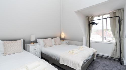 Bournemouth Apartamento | Open Mind Property - 8 Guests & Free Parking