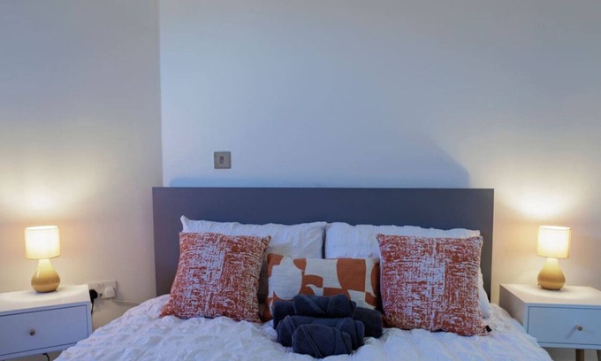 Grove Apartamento | Open Plan Apt next to station near Hampton Court