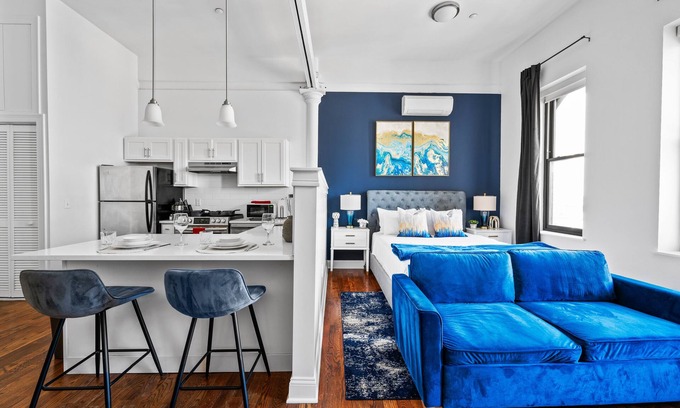 Downtown Newark Apartamento | Open space lux studio 20 mins to NYC
