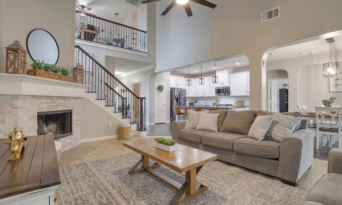 Grand Prairie Casa | Open spaces near stadiums, Six Flags, Grand Prairie Epic Central,