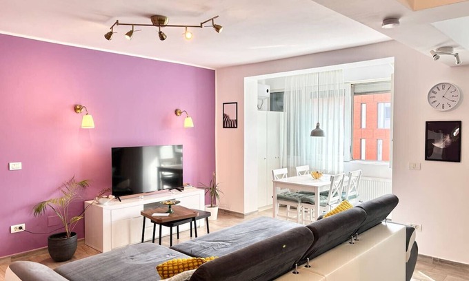 Old City Apartamento | Opera Lavendel. 2 Large rooms Center King-size bed