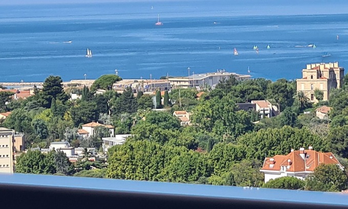 Le Rouet Condominio | Opposite the Vélodrome, incredible view of the sea and Notre Dame de la Garde