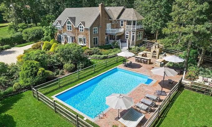 Water Mill Casa | Opulent Watermill Retreat: Exclusive Estate with Gourmet Kitchen & Outdoor Oasis