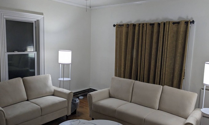 Bangor Casa | Opuluxe Serene Stay 5 mins from Bangor Airport