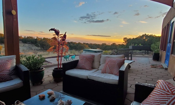 Eldorado at Santa Fe Casa | Opuluxe Spacious Santa Fe Winter Special