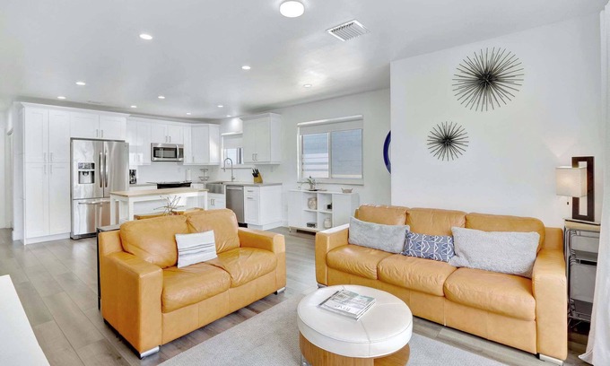 Nurmi Isles Apartamento | Orange Dream in the Sky, Pool 3 bed 2 bath