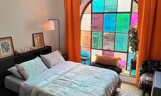 Bridgeport Apartamento | Orange & Groovy Stylish Amphitheater, Park, Metro North, Ferry All 2-10min walk