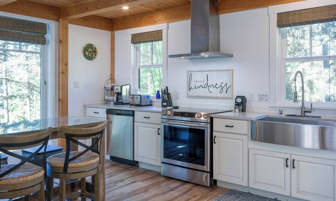 Eastsound Casa | Orcas Island, Heavenly Homestead #281