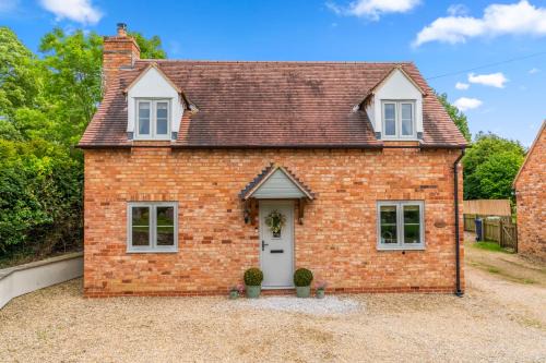 Alderton Casa | Orchard Cottage