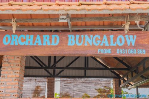 Ong Lang Cabina | Orchard Fruit Farm Bungalow