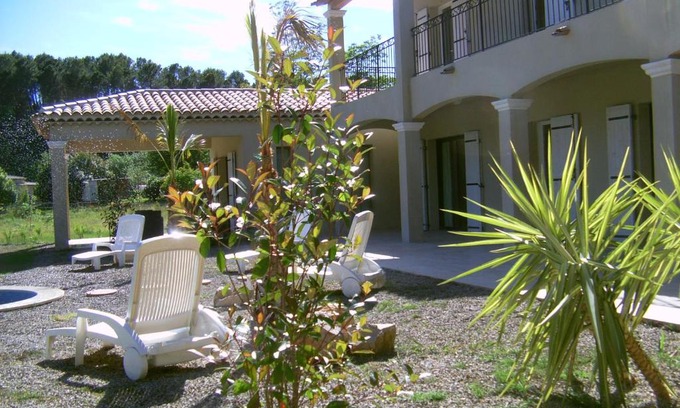 Salernes Villa | Orchard House