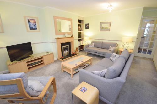 Ford Casa | Orchard Mews , Barnham