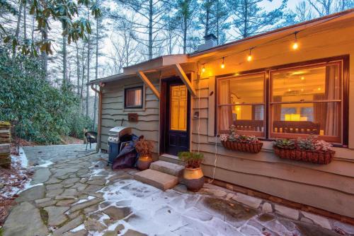 Boone Casa | Orchid Cabin