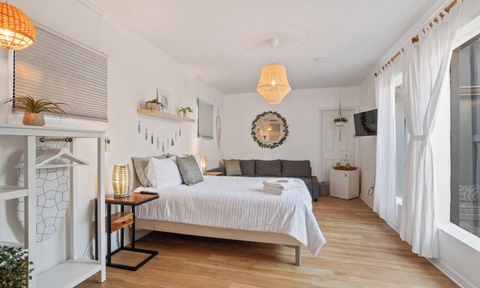 Northwest Orlando Apartamento | Orchid Suite at Bliss House