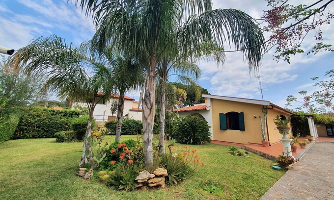 Arenella Casa | Orchidea by Interhome