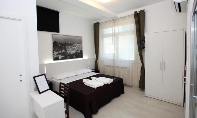 Civitanova Marche Cama Y Desayuno | Orchidea Rooms & Suites