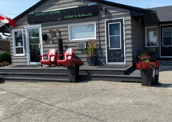 Flin Flon Hotel | Oreland Motel