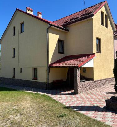 Bryukhovychi Casa | Oreste