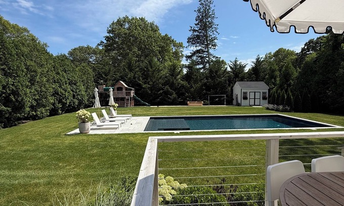 Hampton Bays Casa | Organic Modern Hamptons Getaway